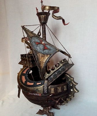 Корабль на ладони Анны Лесняк. Модель и макет корабля.